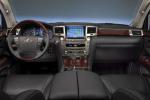 Lexus LX570 2012 года